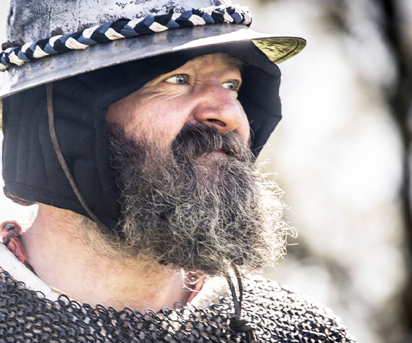 Picture of Medieval soldier in Kettle helm