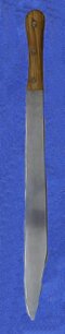 Oak grip rivetted on a Seax blade