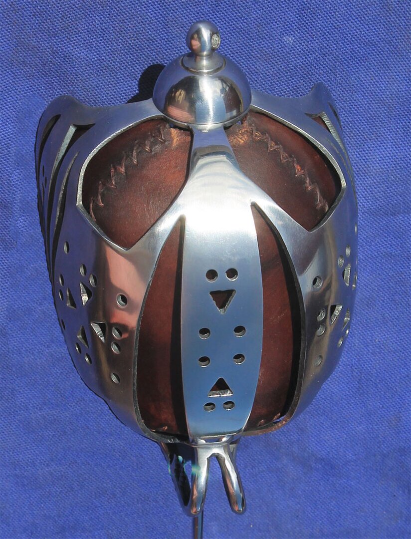 3mm leather liner in basket front view